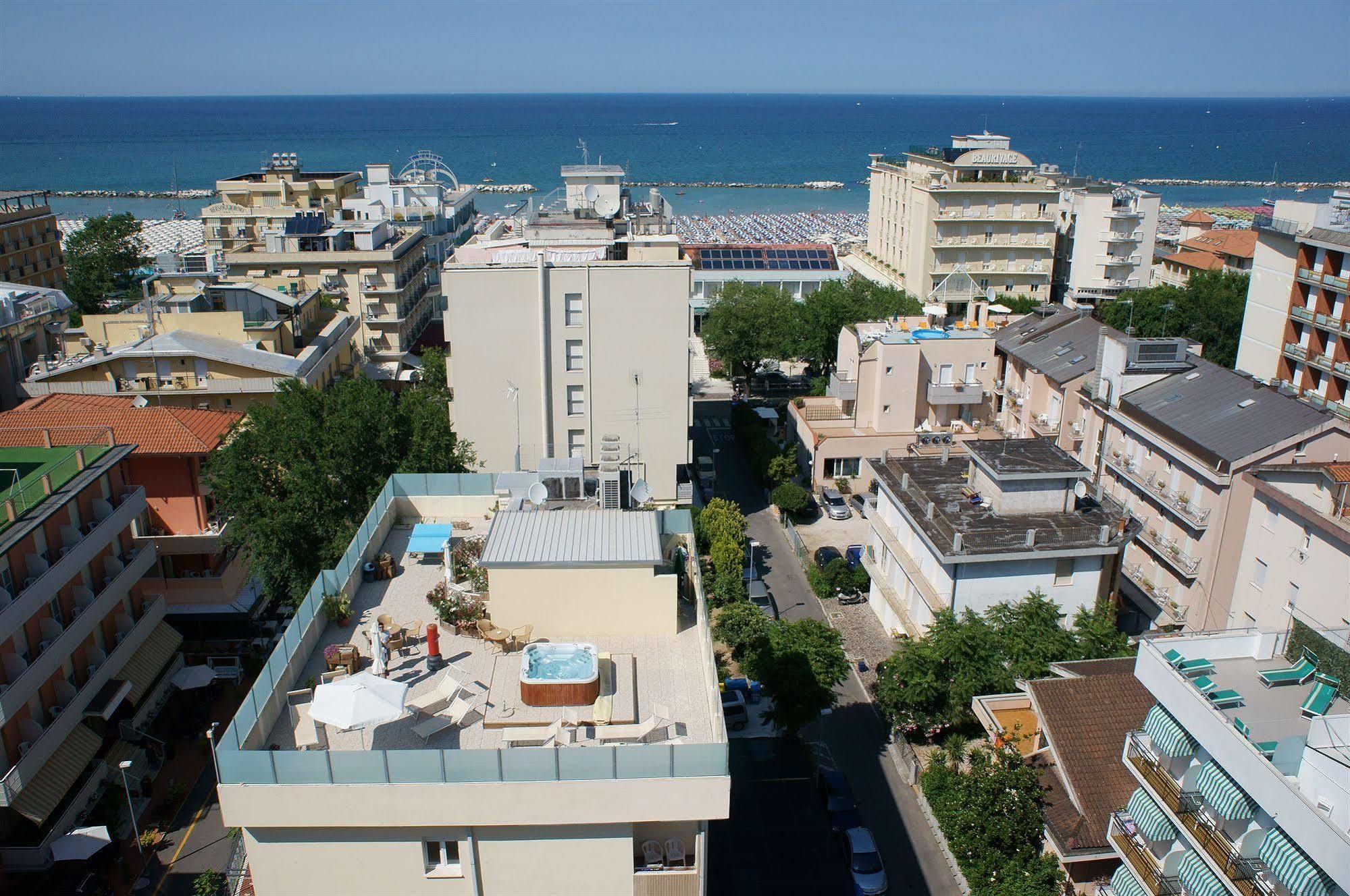 Hotel Esperia Каттоліка Екстер'єр фото