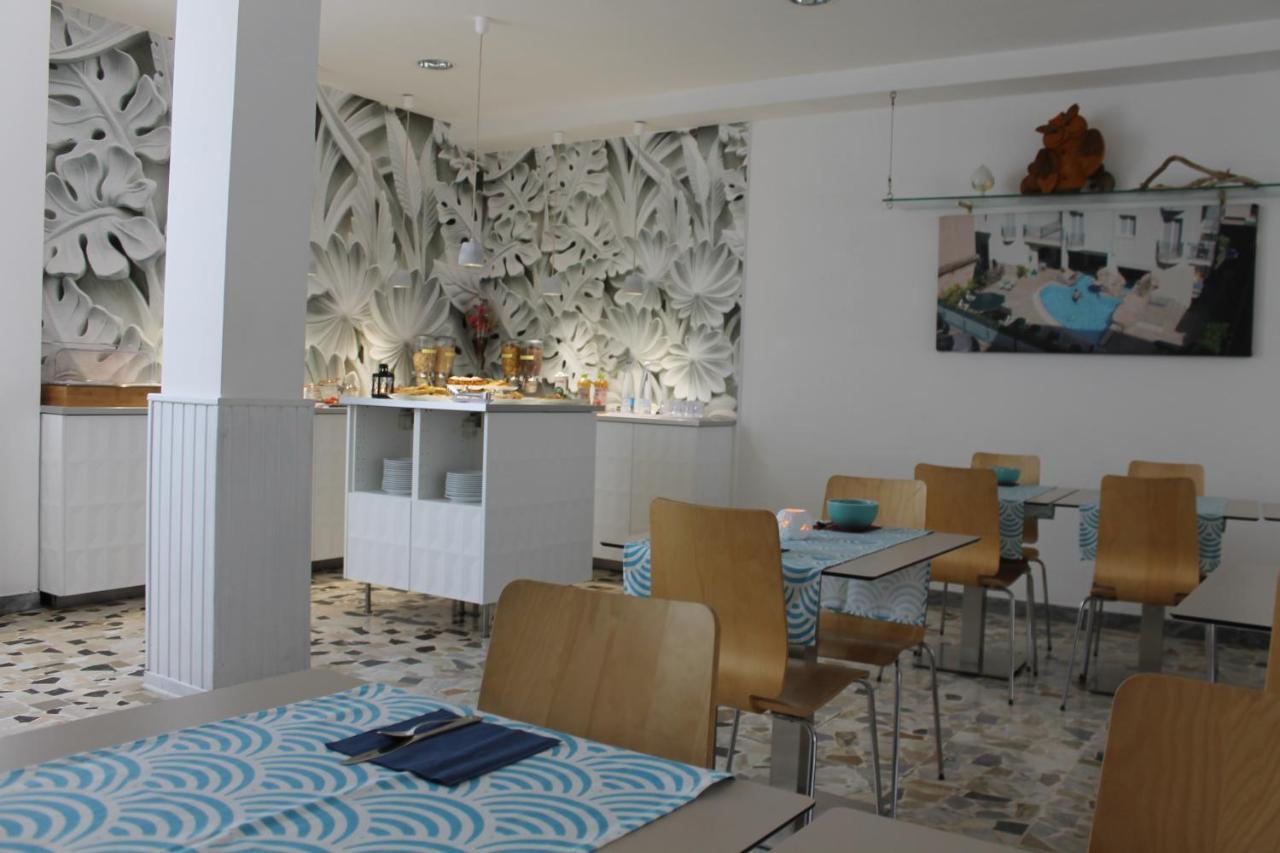Hotel Esperia Каттоліка Екстер'єр фото